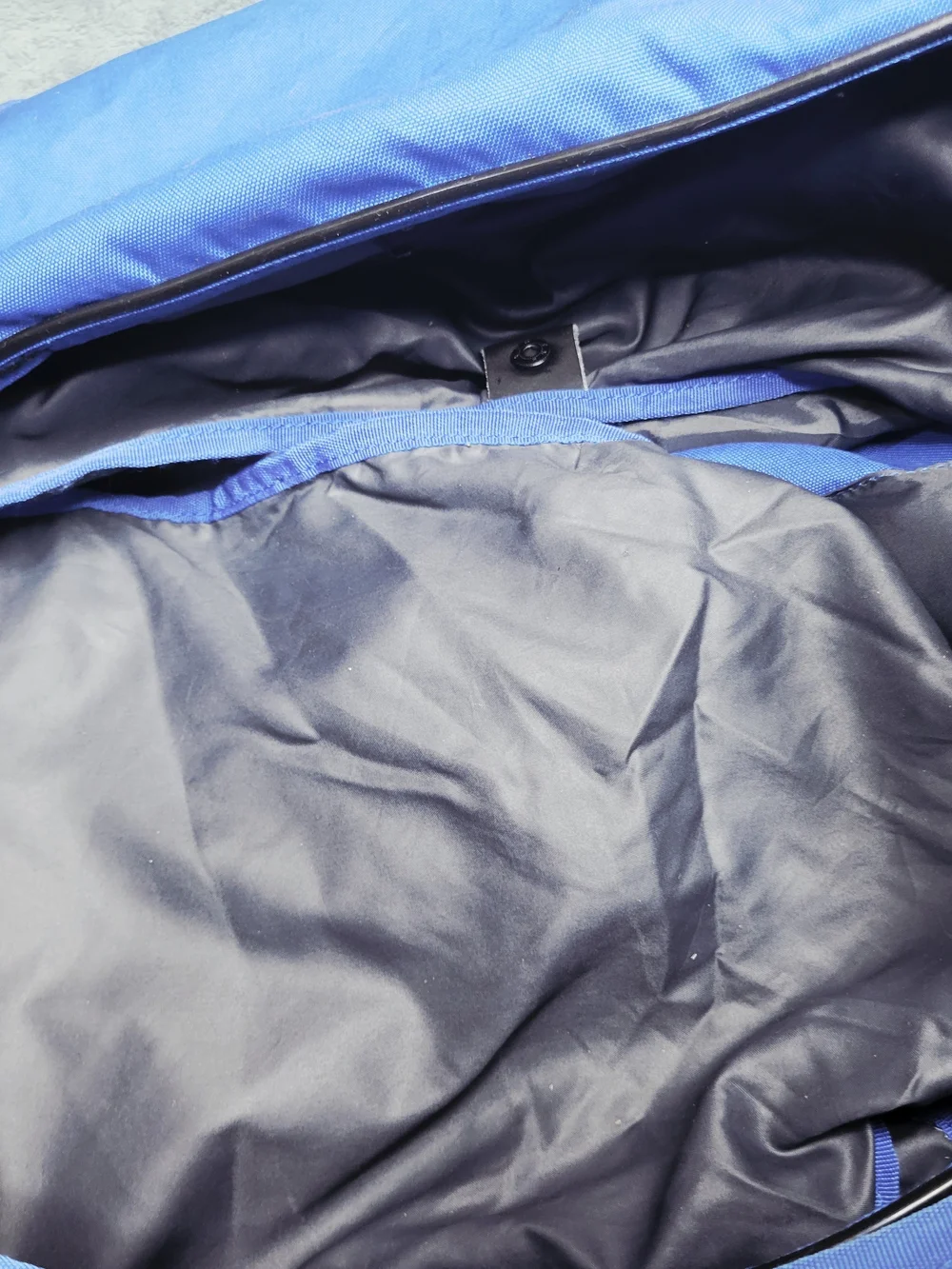 Nike Elite Team Sports Duffle Bag Blue Black w/ Insulated Cooler Pocket